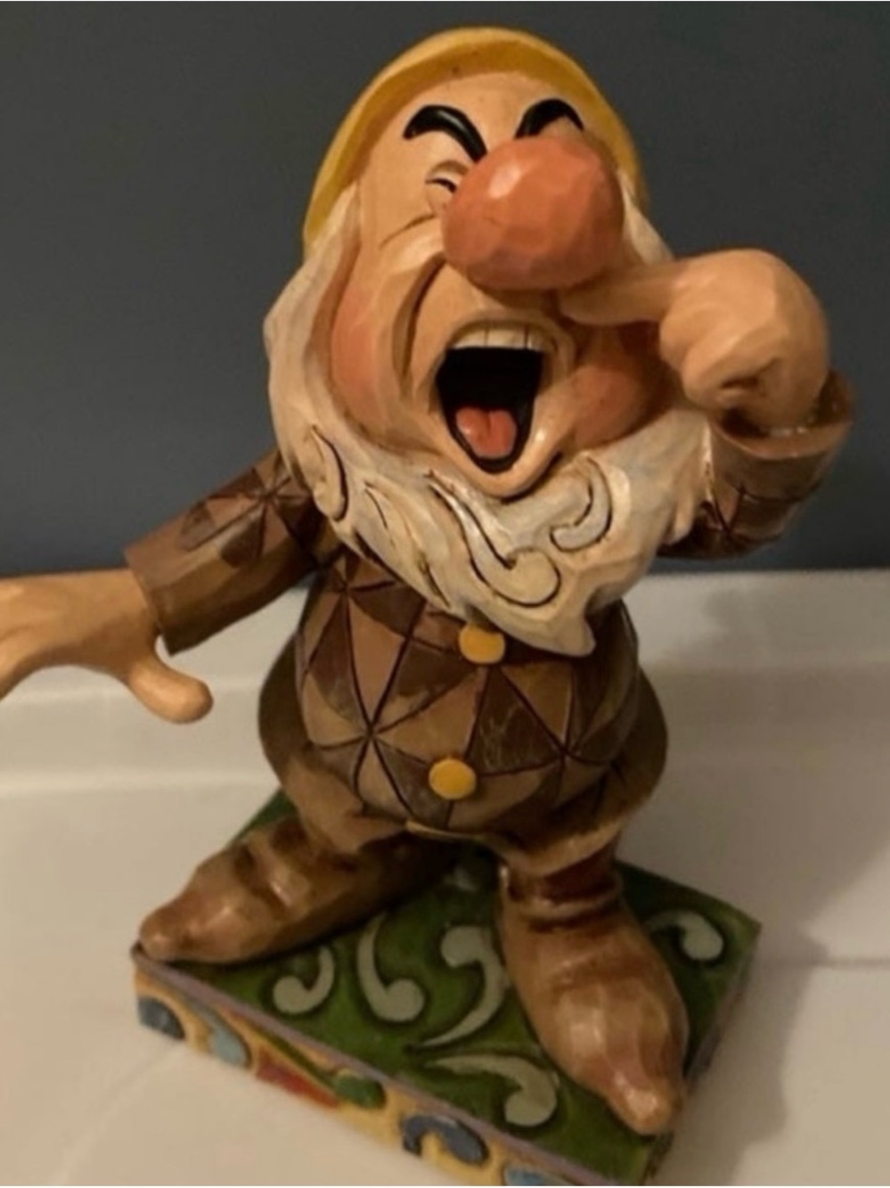 Jim Shore Disney Snow White Dwarf Figuríne